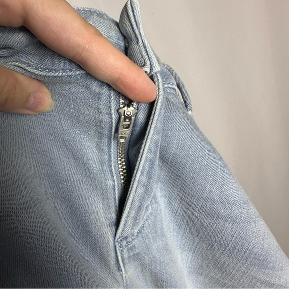 J. Jill Denim Authentic Fit Cropped Light Wash Fringe Bottom Denim Jeans sz 6P - Picture 8 of 8